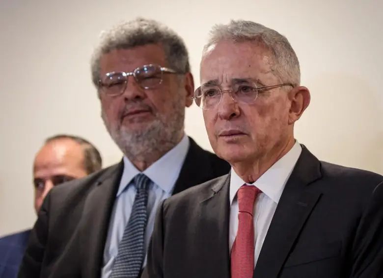Uribe Vélez es
