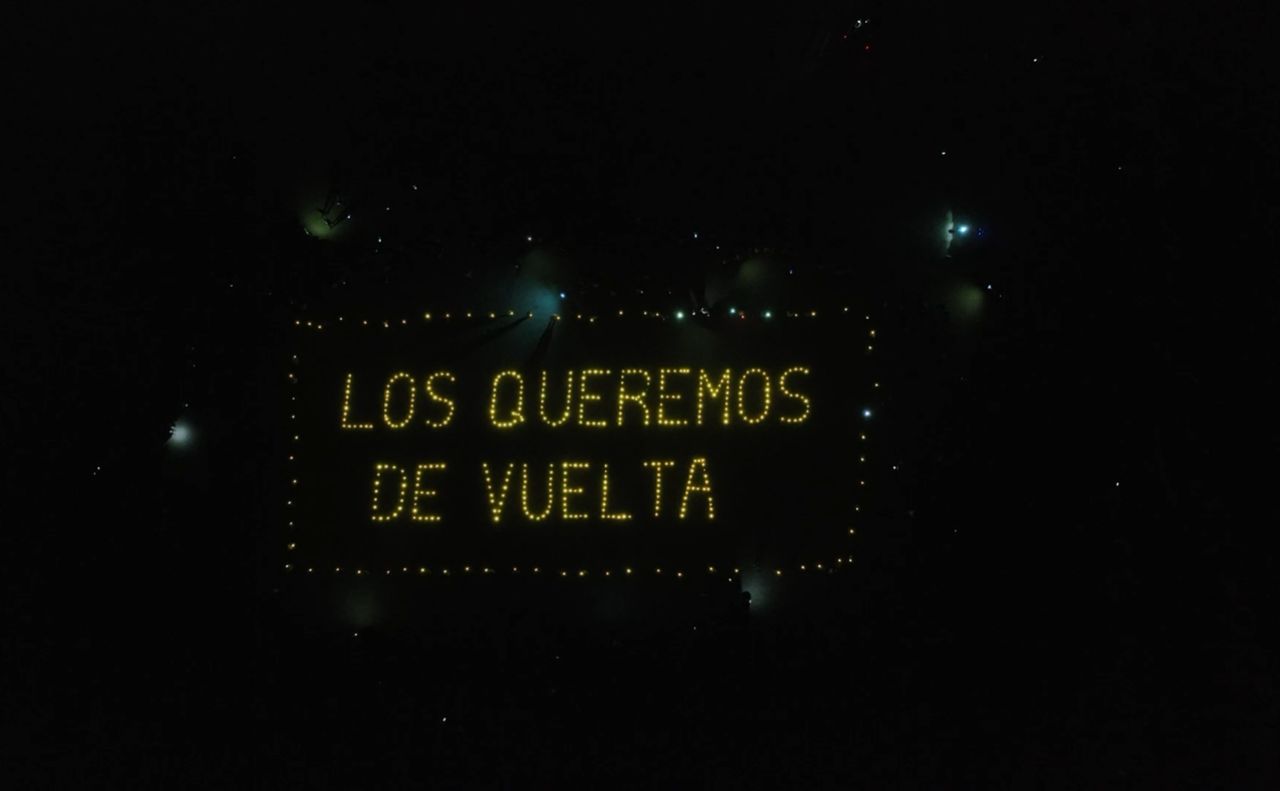 La Isla de Margarita iluminó sus playas exigiendo la liberación de Cilia y Nicolás