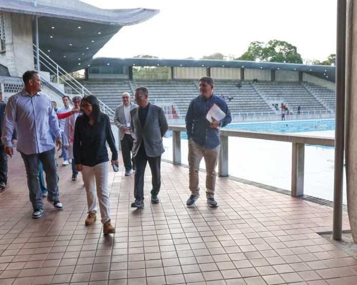 ¿Qué pasó durante la visita de la presidenta encargada a la UCV? visita