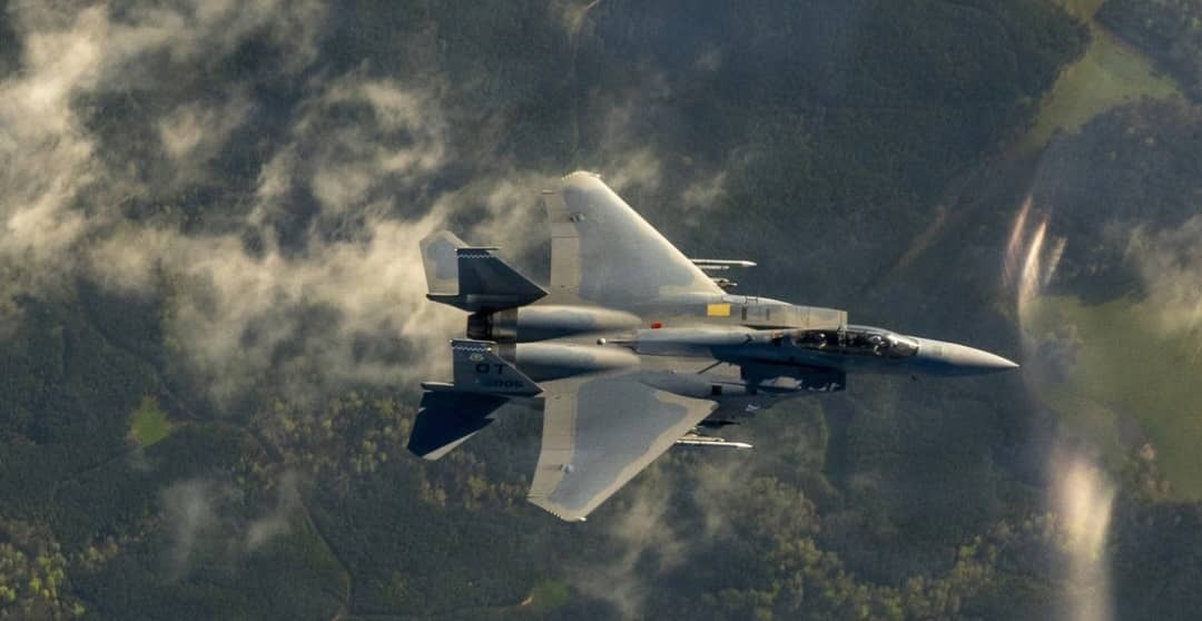 Helicópteros y aviones caen por fuego de la defensa antiarea iraní