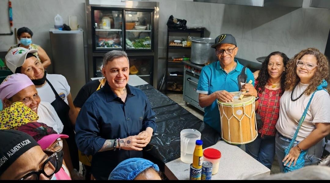 Tarek William Saab lideró visita de la Gran Misión Viva Venezuela a campamento transitorio José Ávalos