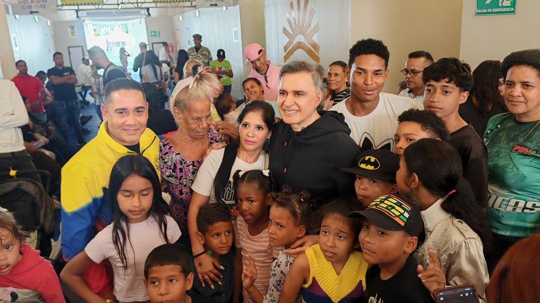 Tarek William Saab resalta balance positivo de la Gran Misión Viva Venezuela a 14 campamentos transitorios